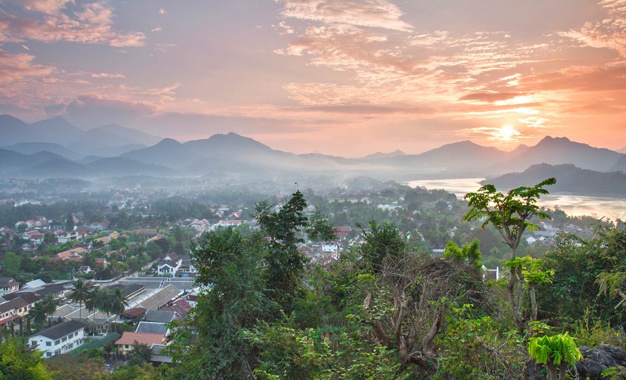 Trucking service from Hochiminh City to Luong Prabang