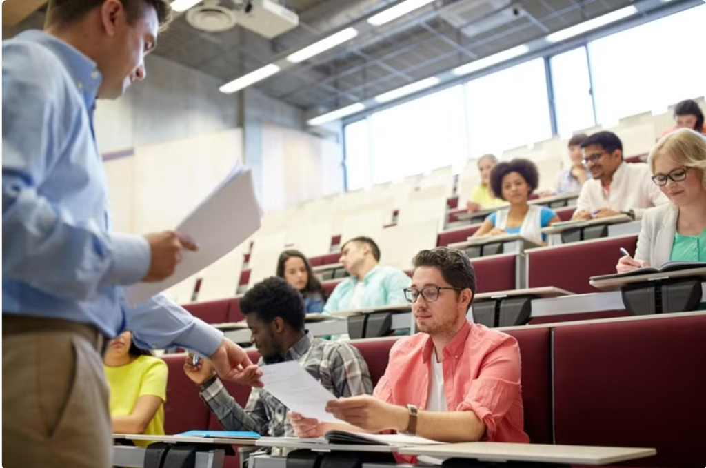 La France durcit sa politique envers les étudiants étrangers à partir de 2026