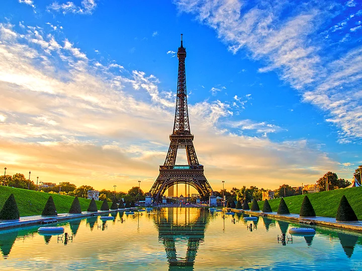 Envoi Urgent Hanoi Paris : Livraison Express en 2-4 Jours