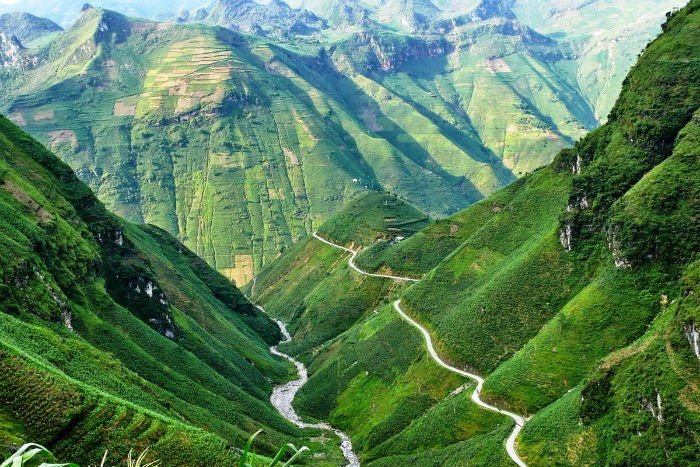Dịch vụ chuyển phát nhanh từ Hà Giang đi Hồ Chí Minh Dịch vụ chuyển phát nhanh từ Hà Giang đi Hồ Chí Minh