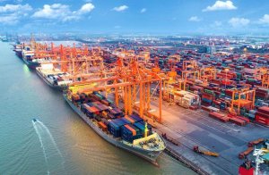 Các cảng biển lớn mở rộng năng lực tiếp nhận container trước mùa cao điểm cuối năm