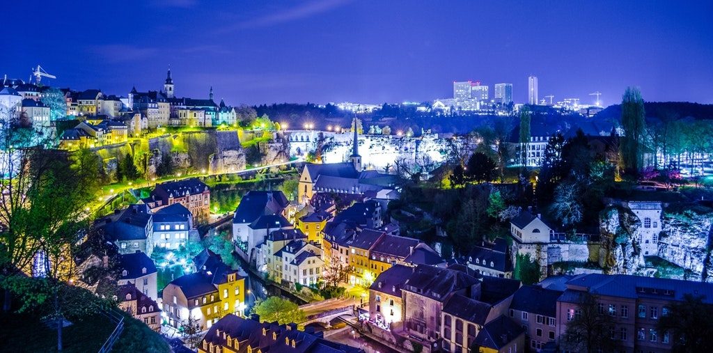 Dịch vụ chuyển phát nhanh đi Luxembourg giá rẻ.