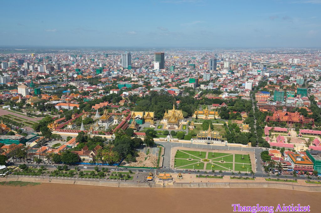 Chuyển hàng sang Campuchia