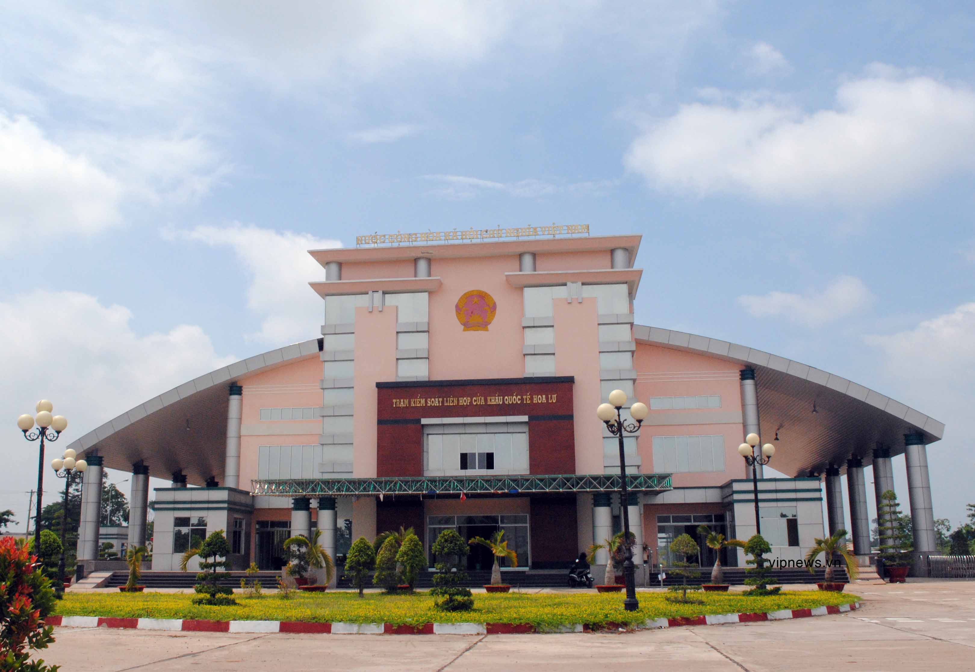 Dịch vụ chuyển hàng từ Hồ Chí Minh sang Campuchia qua cửa khẩu Hoa Lư (Bình Phước) Dịch vụ chuyển hàng từ Hồ Chí Minh sang Campuchia qua cửa khẩu Hoa Lư (Bình Phước)