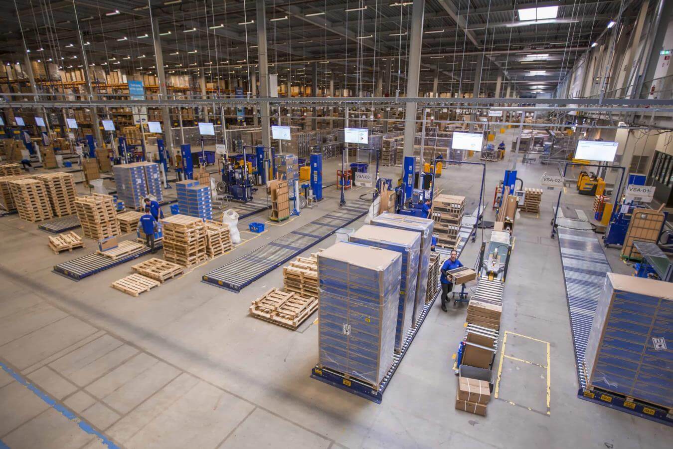 Đằng sau mỗi đơn hàng là cả một hệ thống vận hành