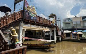 Khám phá chợ nổi Amphawa ở Thái Lan