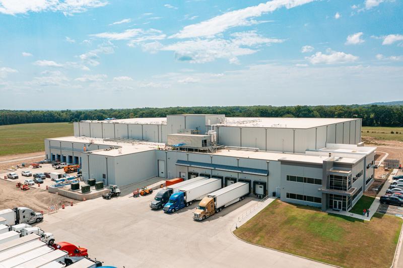 Doanh nghiệp vận tải mở rộng năng lực kho lạnh nhằm đáp ứng nhu cầu xuất khẩu thực phẩm và dược phẩm.