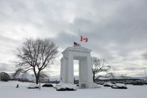 Mỹ-Canada: Khung cảnh mùa Đông ở đường biên giới quốc tế dài nhất thế giới Mỹ-Canada: Khung cảnh mùa Đông ở đường biên giới quốc tế dài nhất thế giới