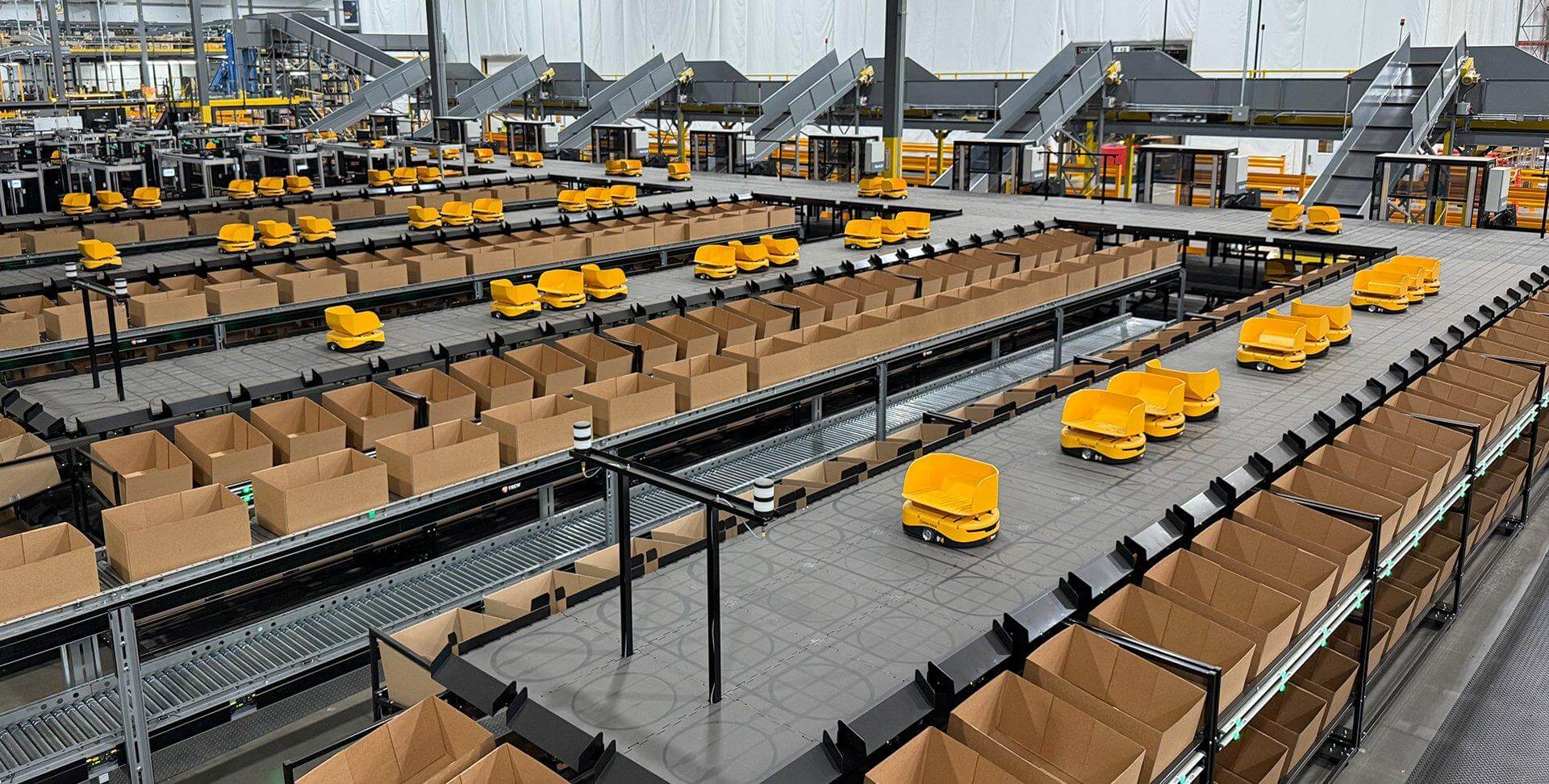 Robot và tự động hóa thúc đẩy quá trình chuyển đổi tại các trung tâm logistics hiện đại
