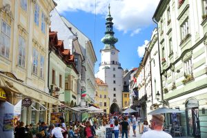 gửi hàng đi slovakia