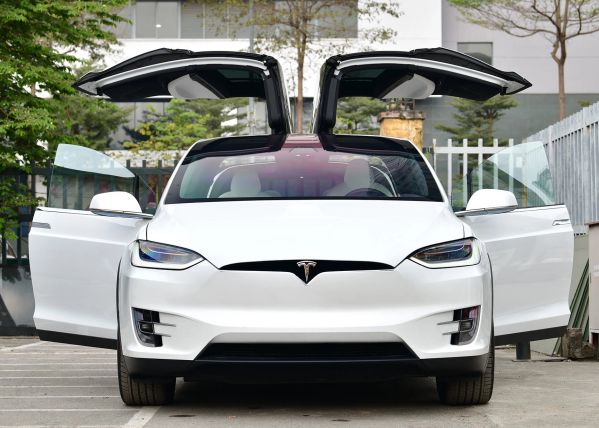 Tesla Model Z 2025: Bước Đột Phá Mới Trong Công Nghệ Xe Điện