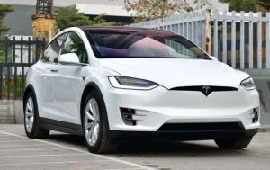 tesla-model-z-2025-buoc-dot-pha-moi-trong-cong-nghe-xe-dien